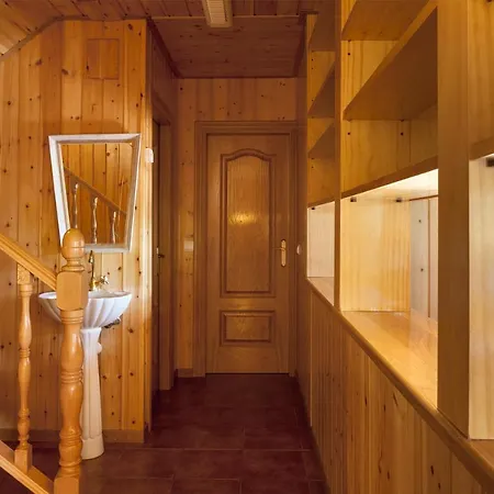El Refugi De Les Basses Chalet Campelles