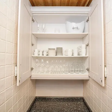 El Refugi De Les Basses Chalet